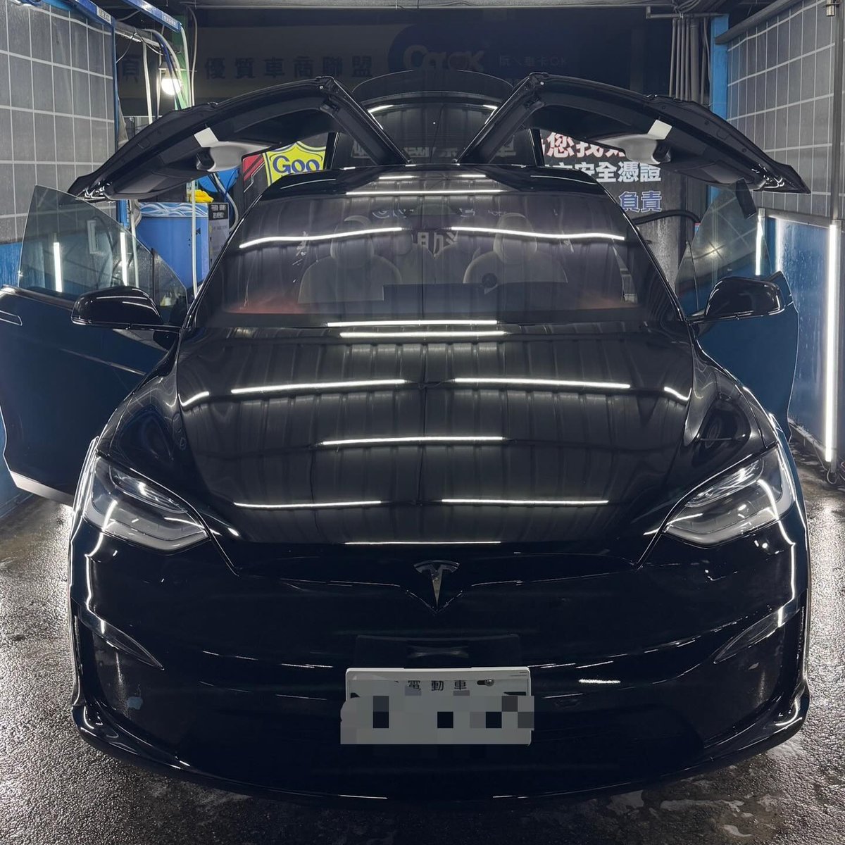 Tesla Model X 鍍膜施工成果